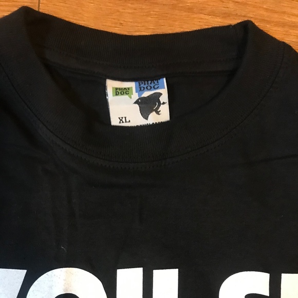 BLACK TSHIRT - Picture 2 of 2